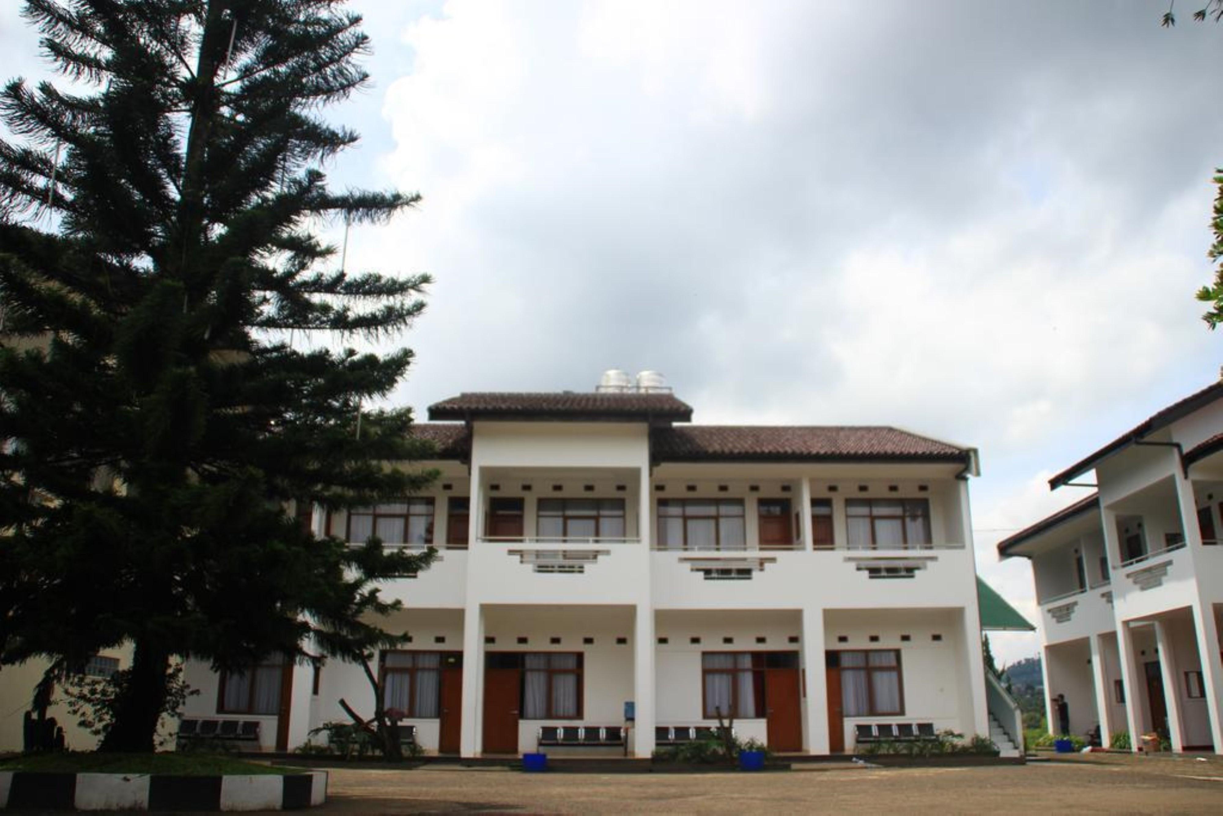 Narima Resort Hotel Lembang Zewnętrze zdjęcie