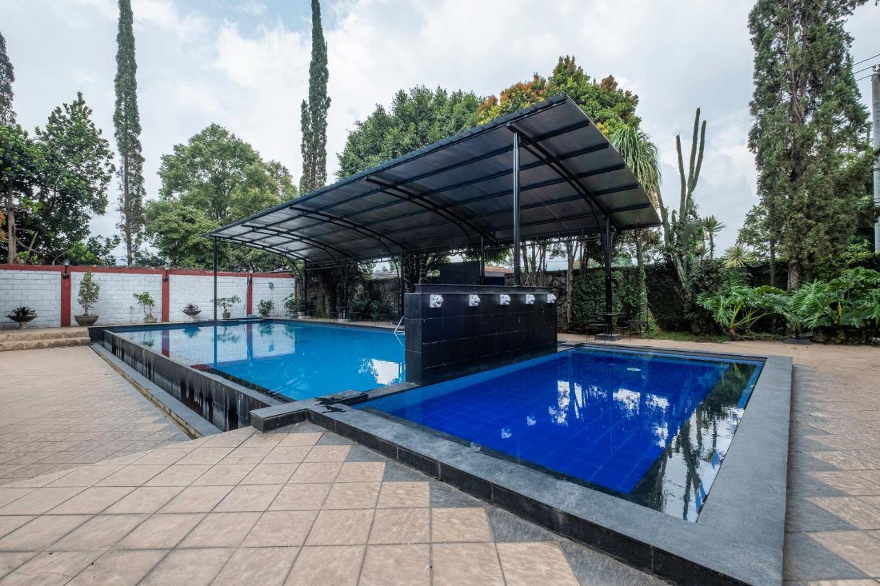 Narima Resort Hotel Lembang Zewnętrze zdjęcie