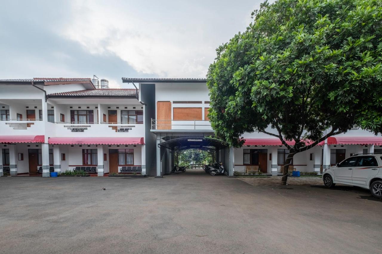 Narima Resort Hotel Lembang Zewnętrze zdjęcie